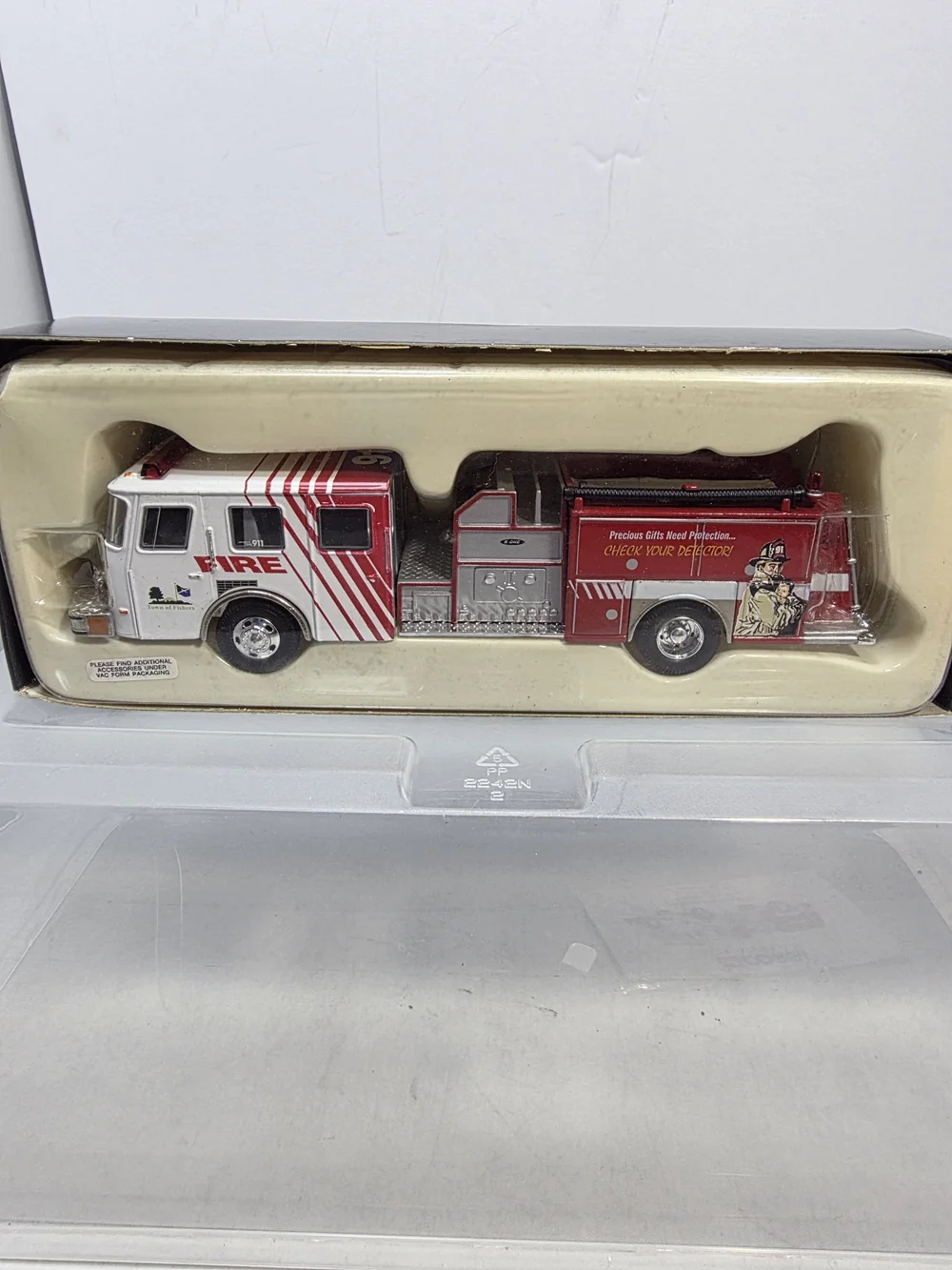 Corgi Classics Town of Fishers E-One Top Mount Pumper 1:50 LE #54801 NIB (UR)